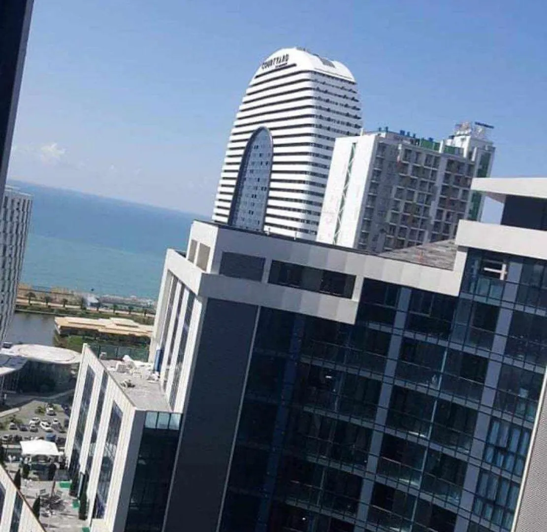 Рамада Lägenhet Batumi